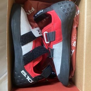 NEW Climbing Shoes